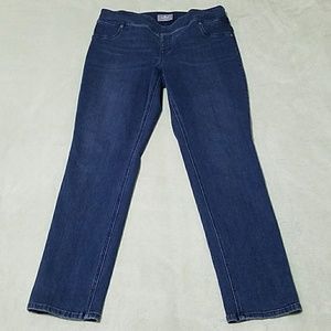 Chico's So Slimming Jeans in Size 2 (12)